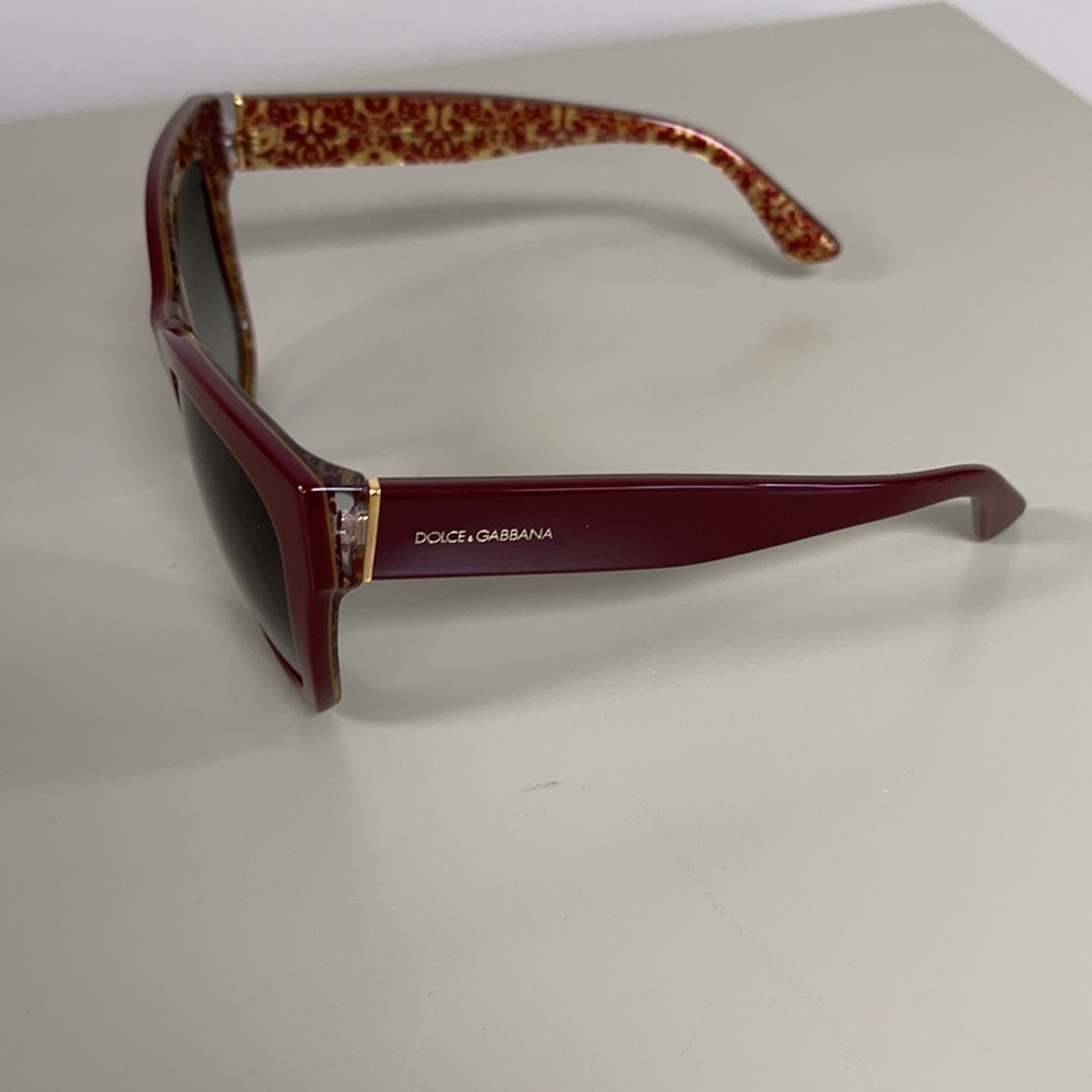 Dolce & Gabbana sunglasses - Picture 2 of 3